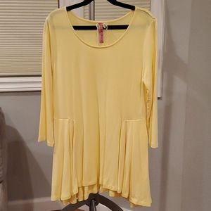 Cinnamon Girl Yellow Peplum Flounce Top, Women XS